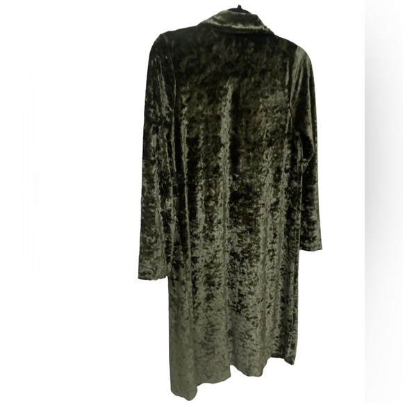 Beautiful light Duster - Picture 2 of 10